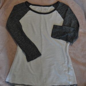 3/4 sleeve Henley tee
